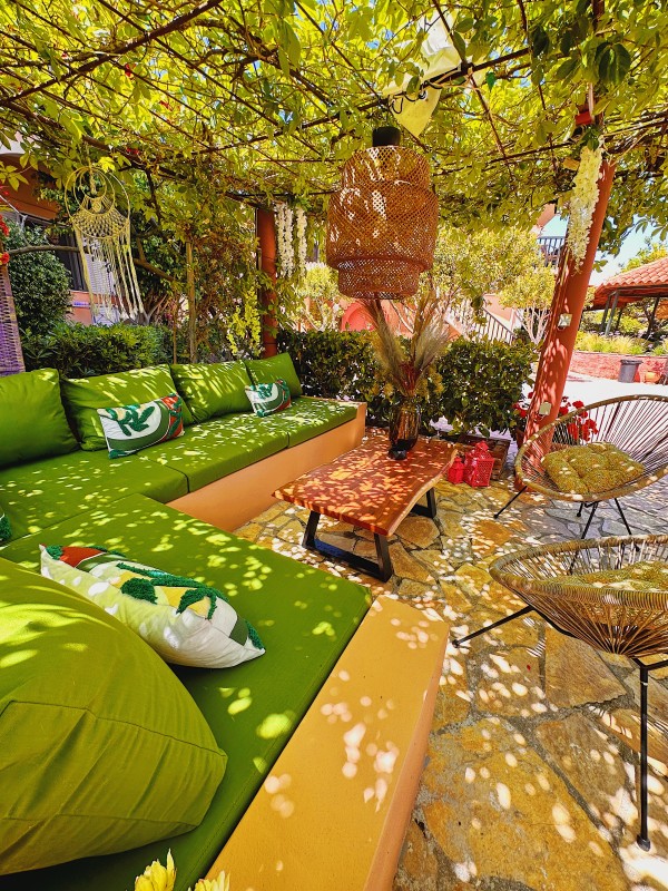 Shady patio at Filoxenia